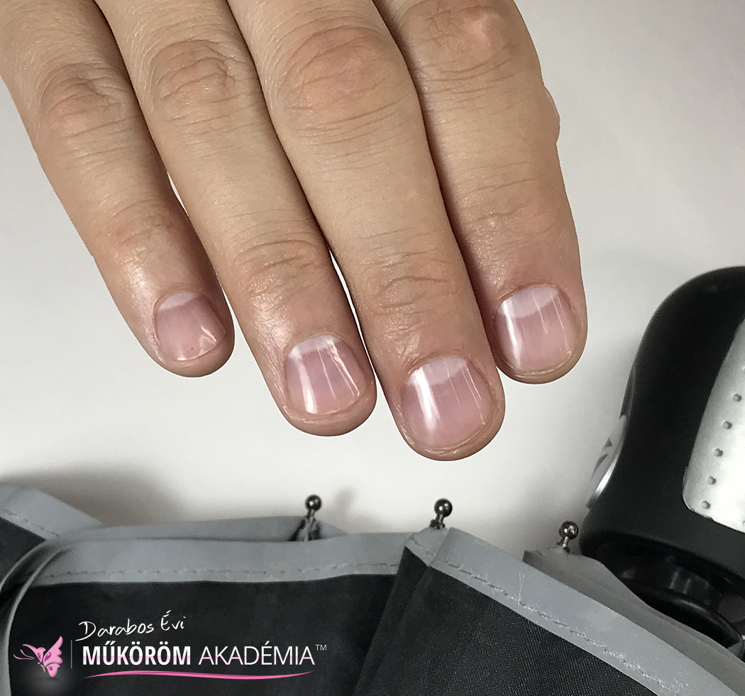 Manikűr - klasszikus és korszerű